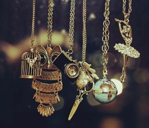collares